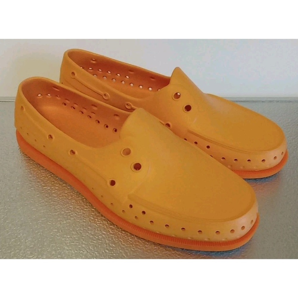 Native Unisex Papaya Orange Rubber Lightweight Deck Casual Shoes Size 10 Men 8